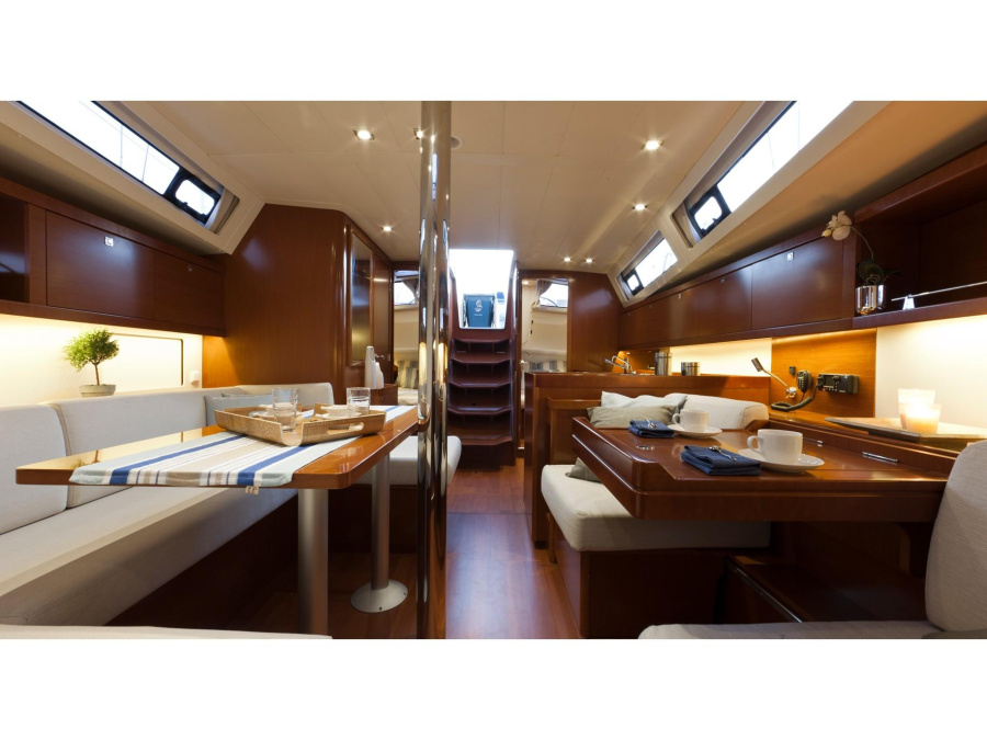 Interior image - 1