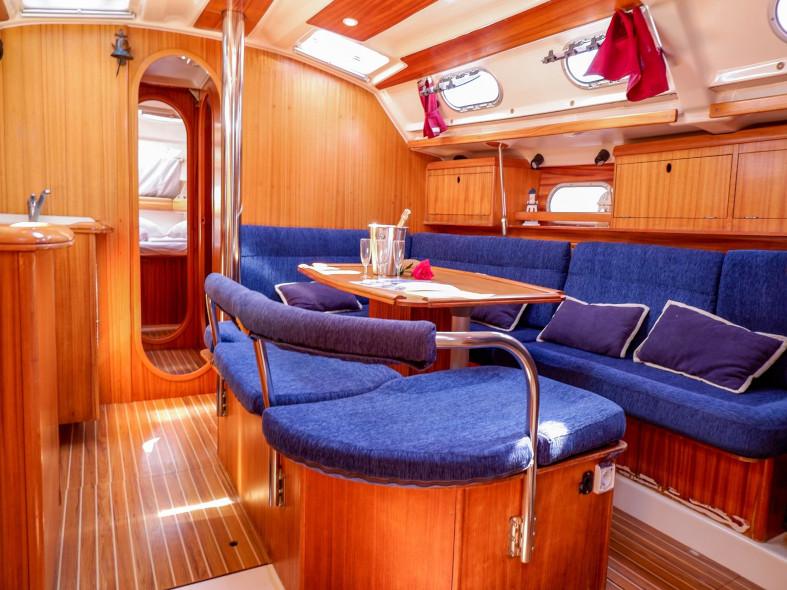 Interior image - 1