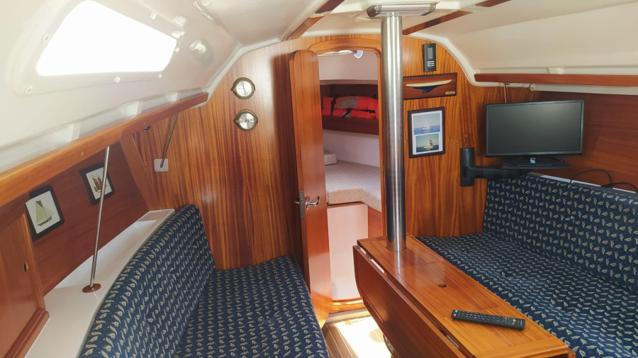 Interior image - 2