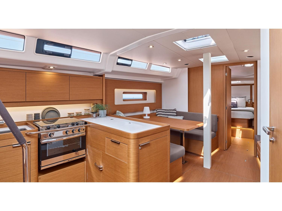 Interior image - 2