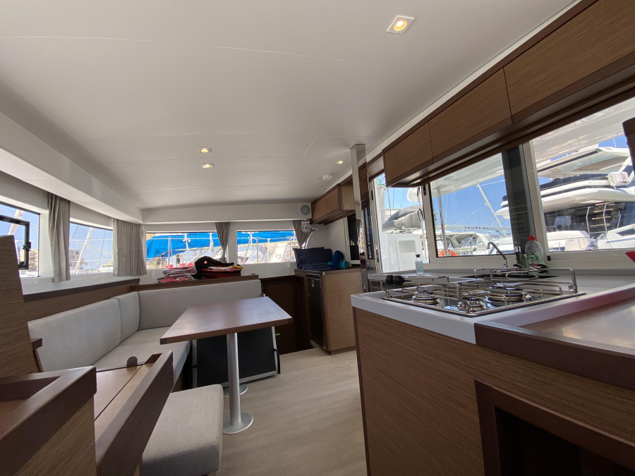 Interior image - 2