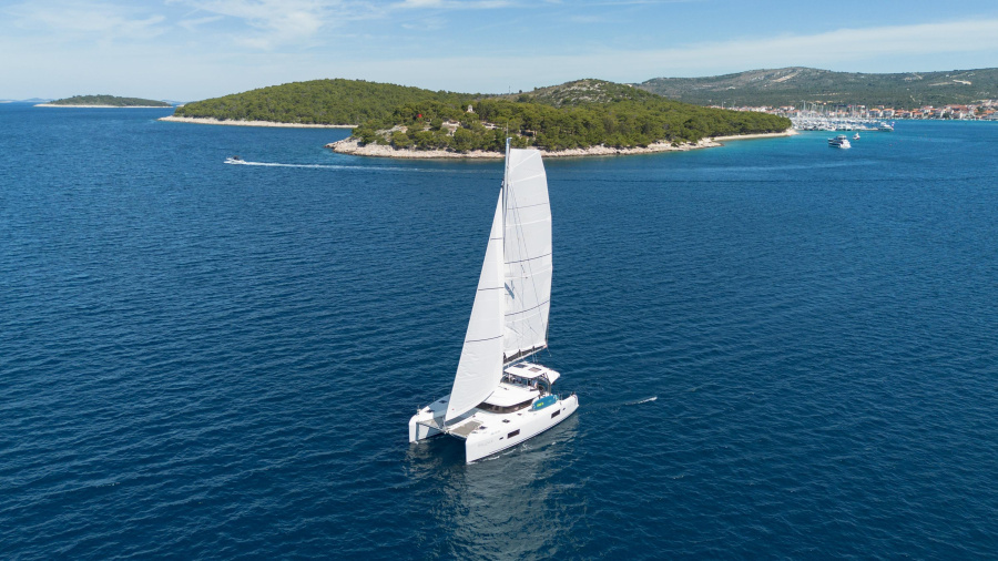 Photo #1 - Lagoon 42 (BALANCE 5) in Marina Frapa - 15956