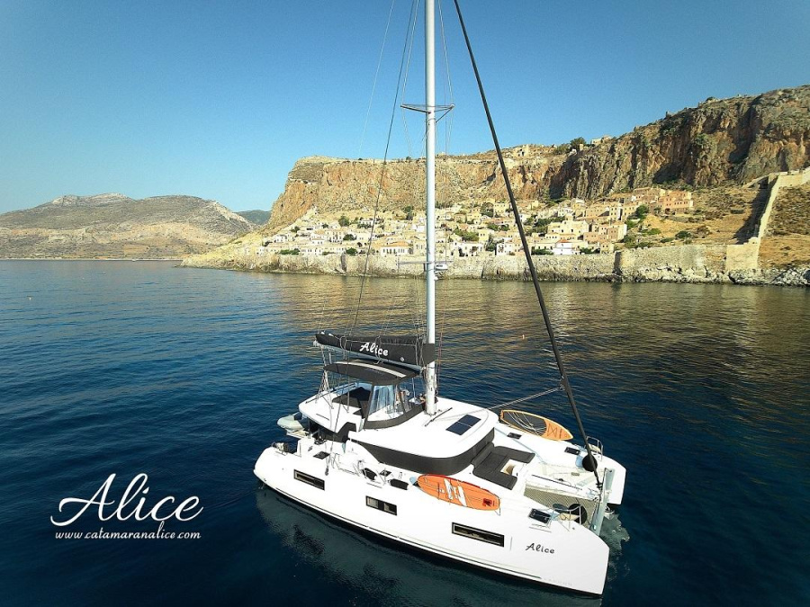 Photo #1 - Lagoon 46 (ALICE) en Alimos Marina - 9470
