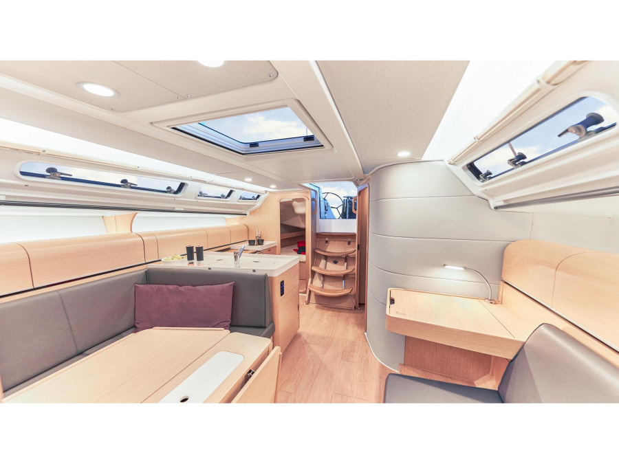 Interior image - 2