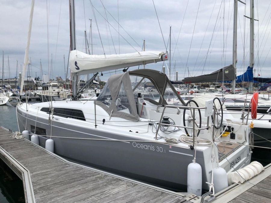 Photo #1 - Oceanis 30.1 (Pen Azen) en Port d'Armor - 15349