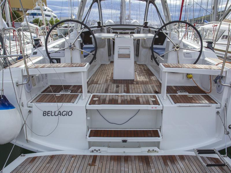 Photo #1 - Oceanis 38.1 (Bellagio) en Marina - 16507