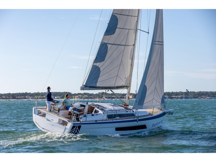 Photo #1 - Dufour 37 (First Laugh) en ACI Marina - 21032