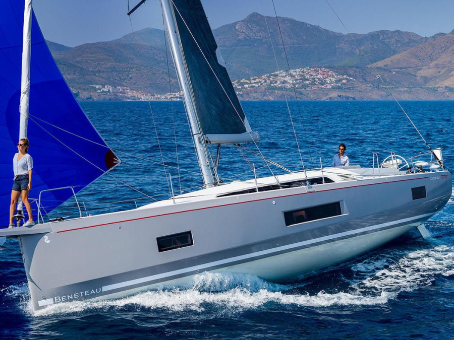 Photo #1 - Oceanis 46.1 First Line (NAIMA) en Alimos Marina - 16722