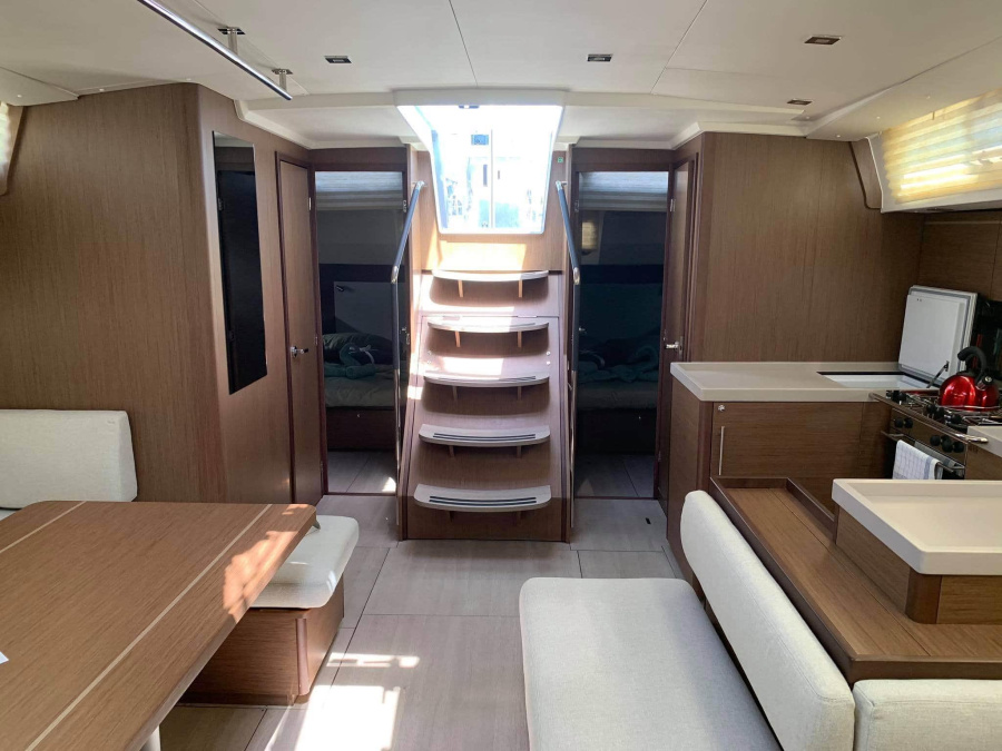 Interior image - 2