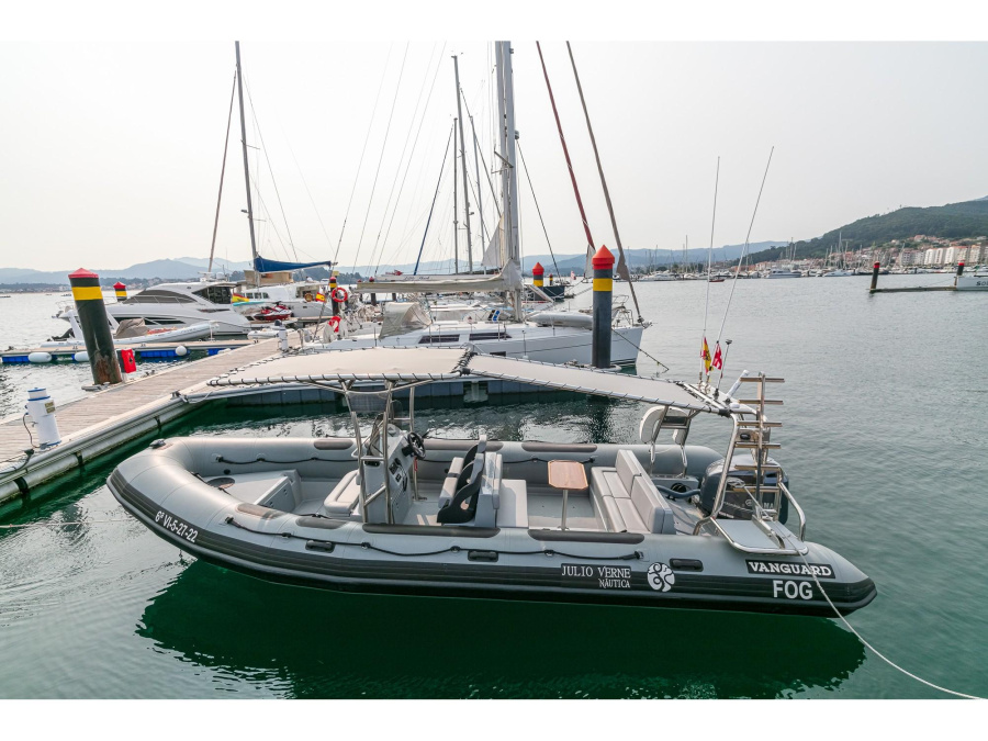 Photo #1 - Vanguard 760 (Fog) in Monte Real Club de Yates de - 18334