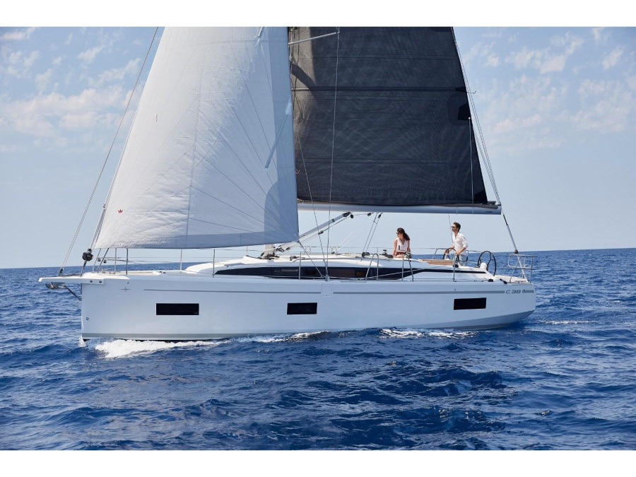 Photo #1 - Bavaria 38 C (DEA) in Marina Cala de' Medici - 15880