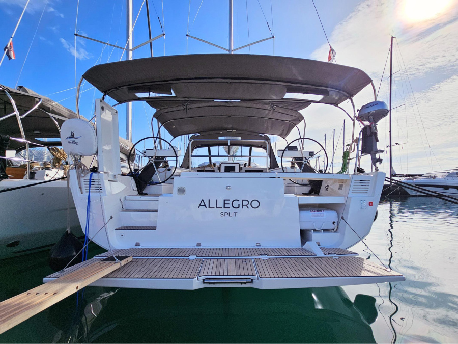 Photo #1 - Dufour 530 Grand large (Allegro) in Marina Kaštela - 15627