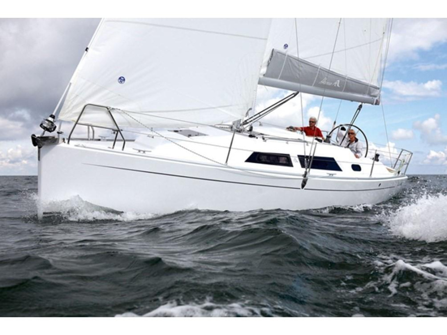 Photo #1 - Hanse 320 (Sicily) en Marina - 16430