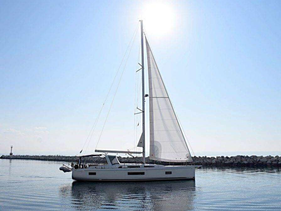 Photo #1 - Oceanis 51.1 (Psari) in Port of - 17557