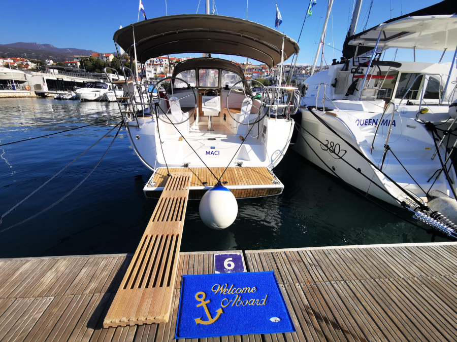 Photo #1 - Bavaria Cruiser 37 (Maci) en Marina Novi - 24945