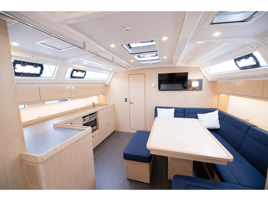 Interior image - 1