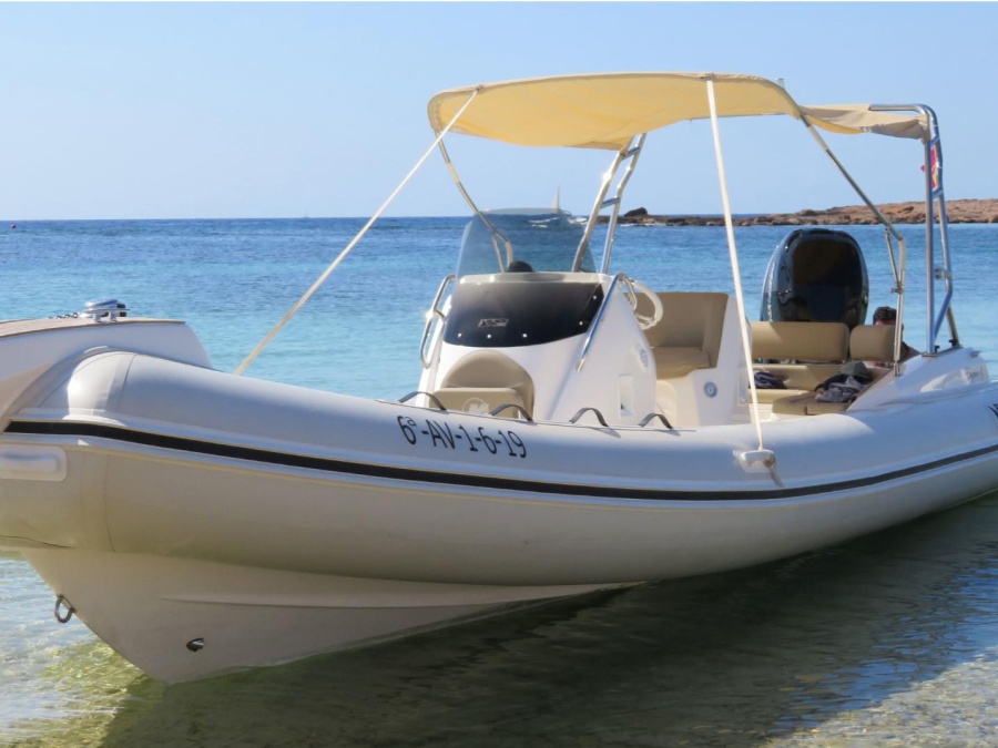 Photo #1 - Blackfin Elegance 8 (Blanca) in Marina Botafoch - 17606
