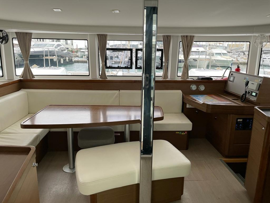 Interior image - 1