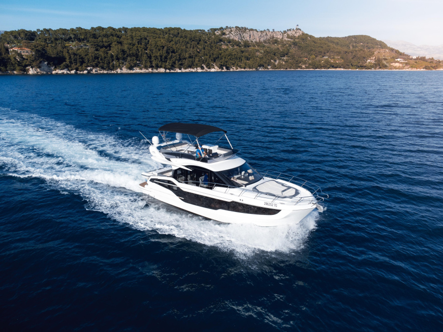 Photo #1 - Galeon 440 Fly (FGstar Mini) in Marina Baotić - 19628
