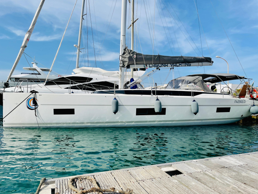Photo #1 - Bavaria C45 (Red Horizon) in Marina Villa Igiea - 9791