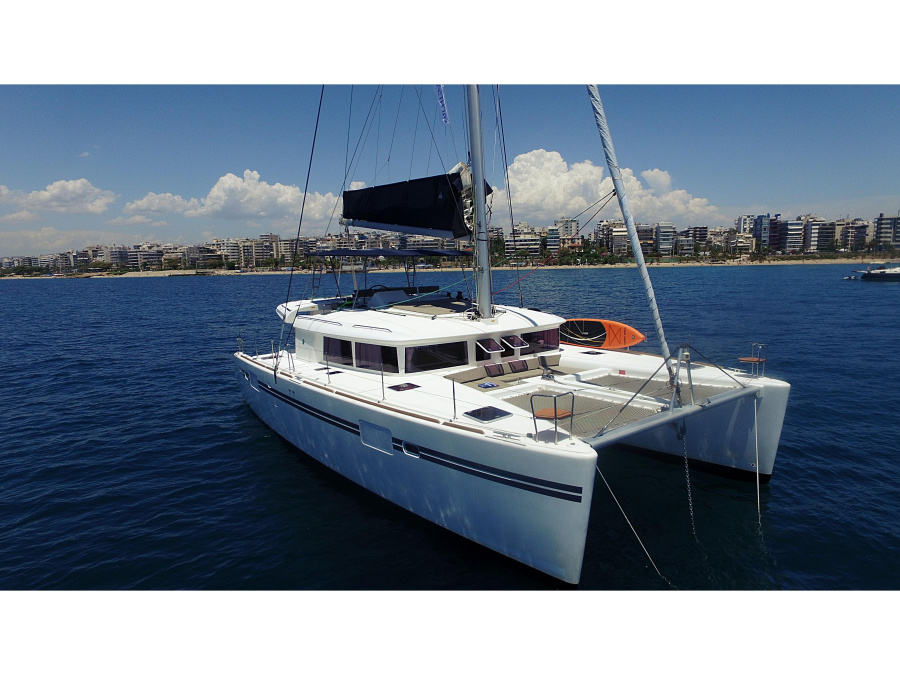 Photo #1 - Lagoon 450 (Poker Face  - (A/C - Generator - Refit 2021)) in Alimos Marina - 10385
