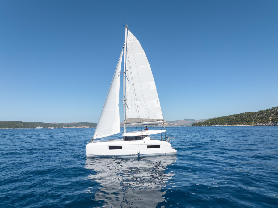Photo #1 - Lagoon 38 (FURIA) in Marina Frapa - 17121