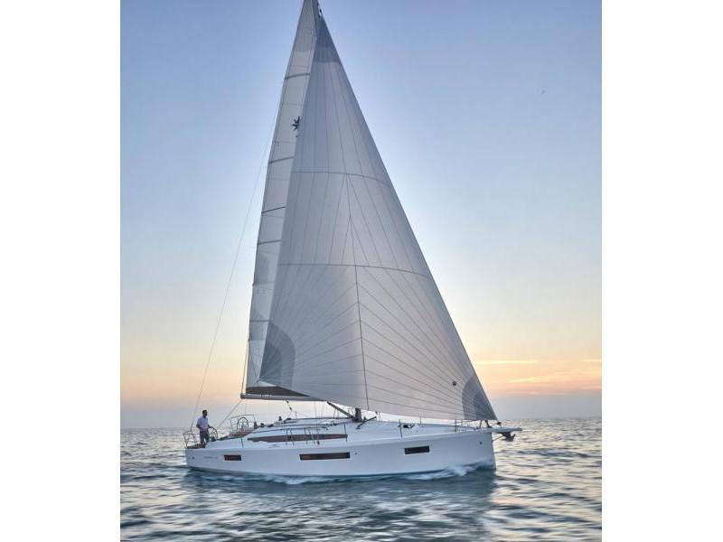 Photo #1 - Sun Odyssey 410 (Stilvi) in Harbour - 24185