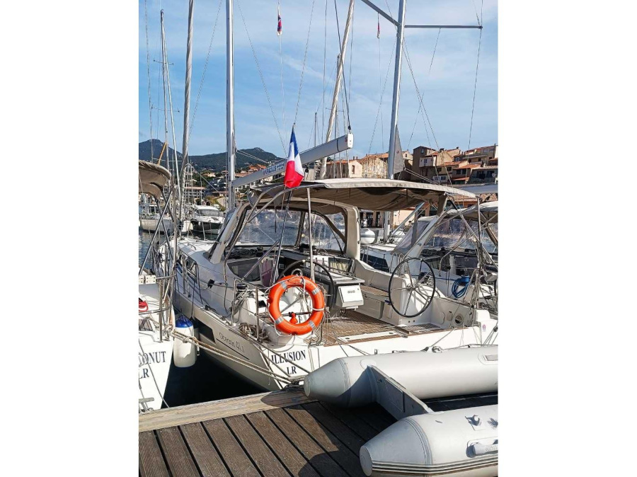 Photo #1 - Oceanis 41.1 (Illusion) in Alimos Marina - 22803