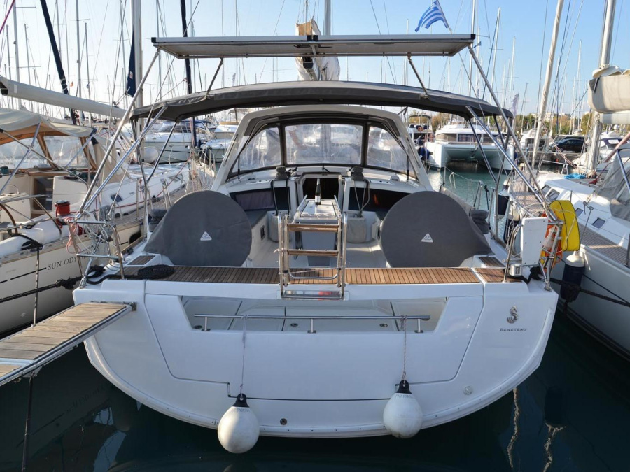Photo #1 - Oceanis 48 (Pherousa) in Main Port - 18403
