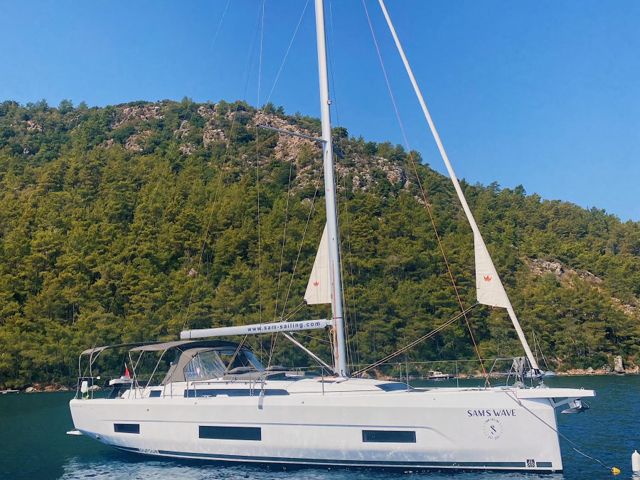 Photo #1 - Dufour 470 (SAM'S WAVE) in Cennet Marina - 15450