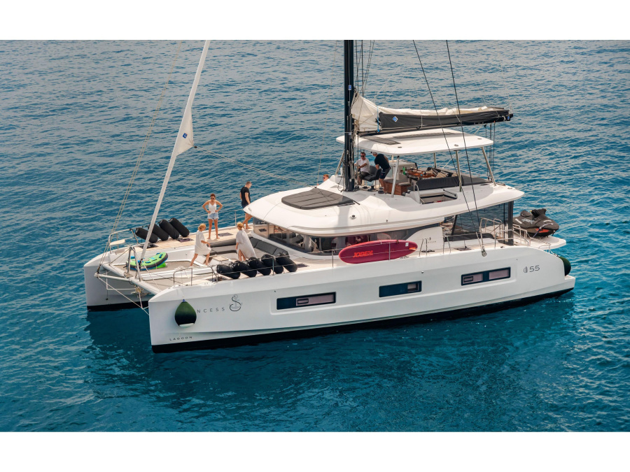 Photo #1 - Lagoon 55 (PRINCESS S) en Marina Kaštela - 61784