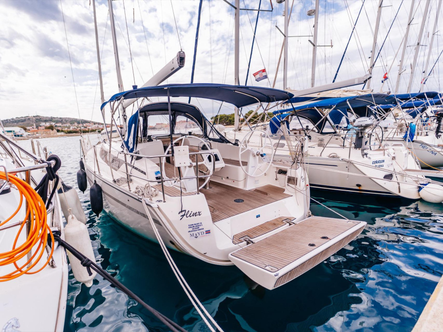 Photo #1 - Bavaria Cruiser 37 (Flinx) in Marina Betina - 16232