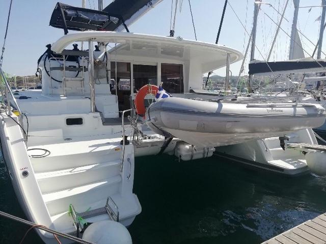 Photo #1 - Lagoon 400 S2 (Tulip) in Main Port - 6273