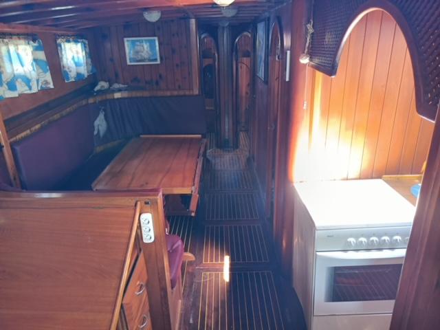 Interior image - 2