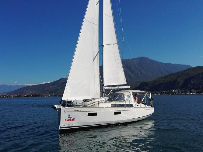 Photo #1 - Oceanis 38.1 (Rosa Bella) in Yacht Classic Hotel - 15920