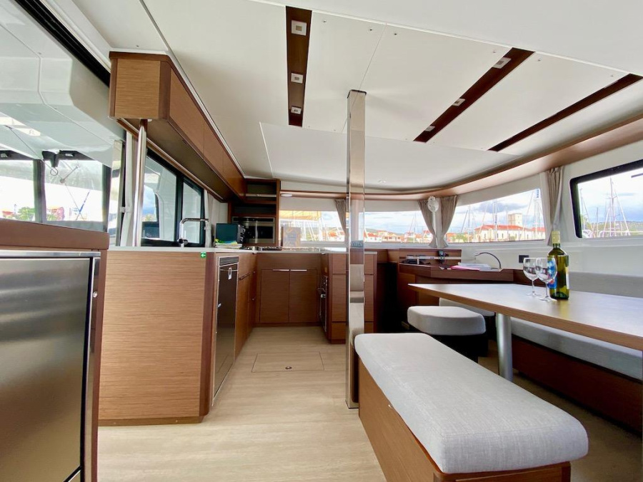 Interior image - 2