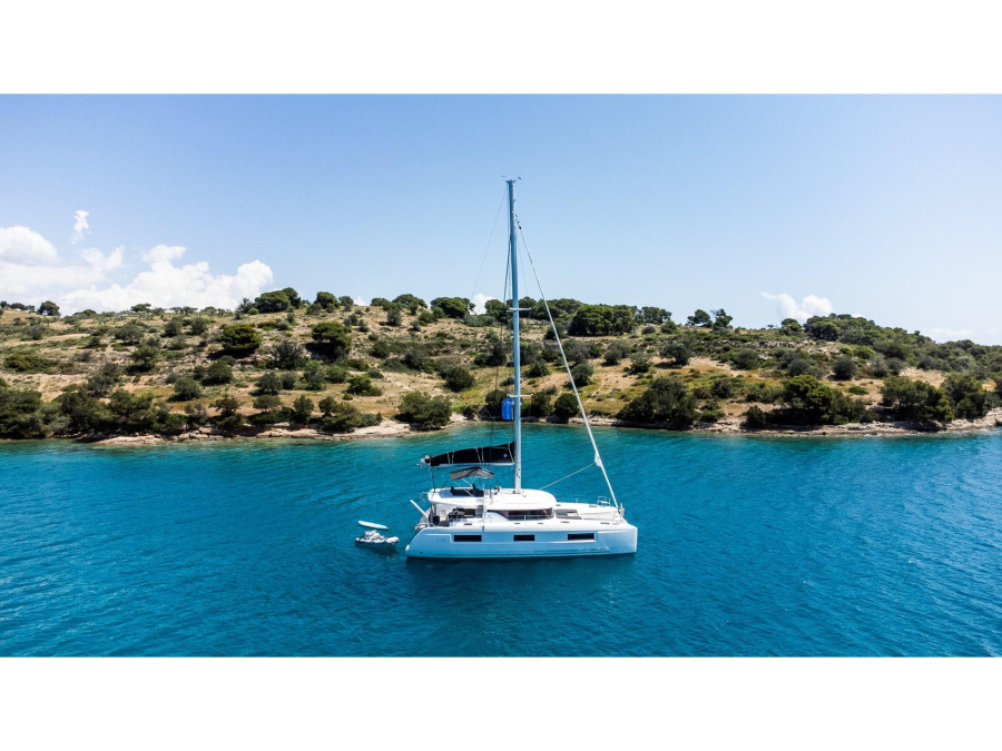 Photo #1 - Lagoon 46 (BALLO) in Porto Cheli - 17618