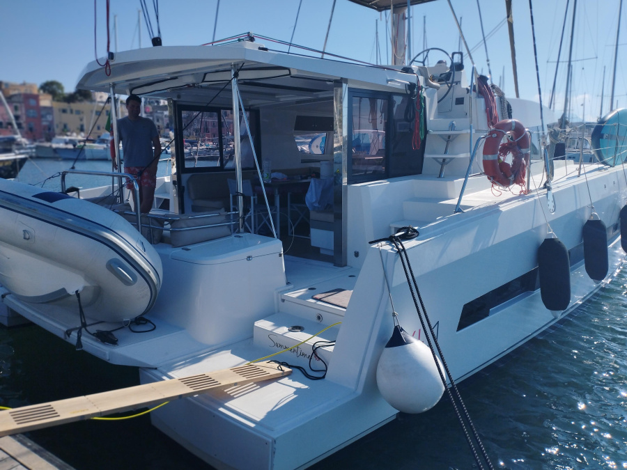 Photo #1 - Bali 4.1 (watermaker / inverter) (Summertime (WM, Inverter)) in Marina di - 13423