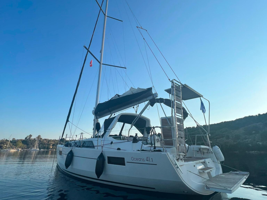 Photo #1 - Oceanis 41.1 (Tikal 2) in D-Marin Marina Lefkas - 19099