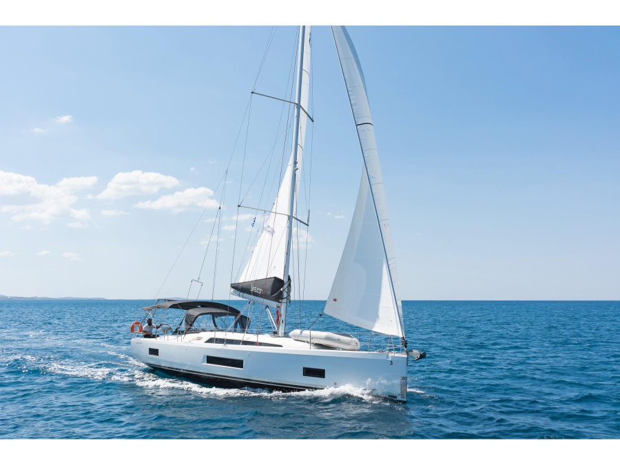 Photo #1 - Oceanis 46.1 (Beautiful Helen) en Marina - 14659