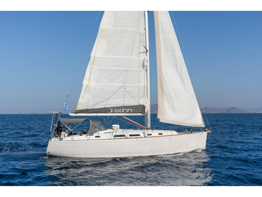 Photo #1 - Hanse 400. (Flyer of Lorne) in Marina - 24045