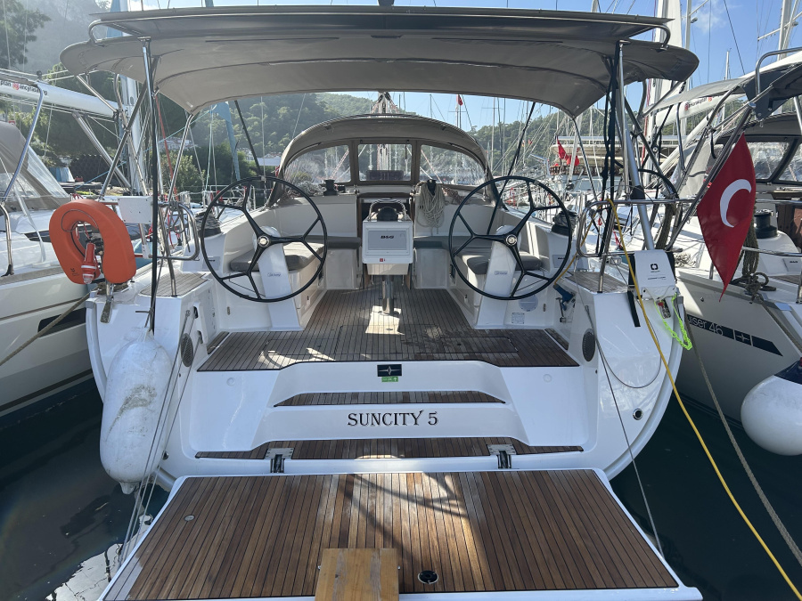 Photo #1 - Bavaria 46 Cruiser (Suncity 5) in Yacht Club Mai - 18219