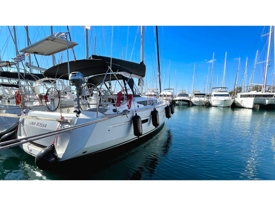 Photo #1 - Sun Odyssey 479 (Luna Rossa (Refit 2021)) en Alimos Marina - 11797
