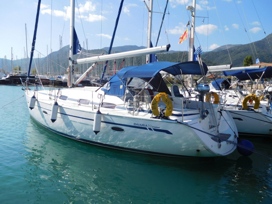 Photo #1 - Bavaria Cruiser 39 (IONA) en Vliho Yacht Club - 18780