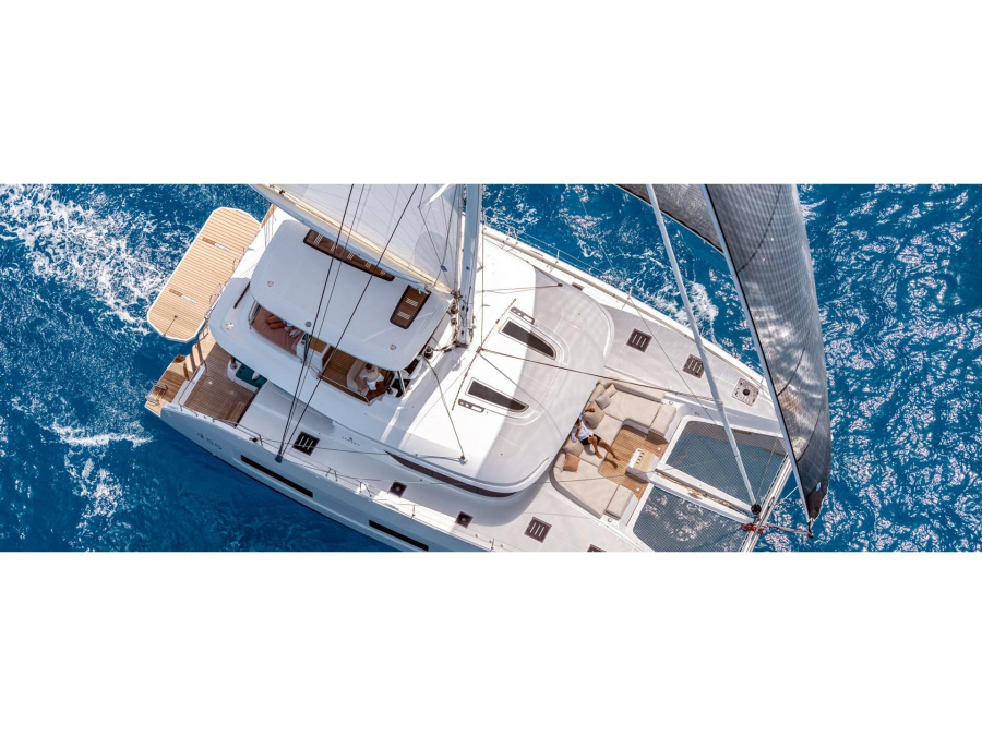 Photo #1 - Lagoon 55 (HUMBLE ONE) in Port of Lefkas - 23654