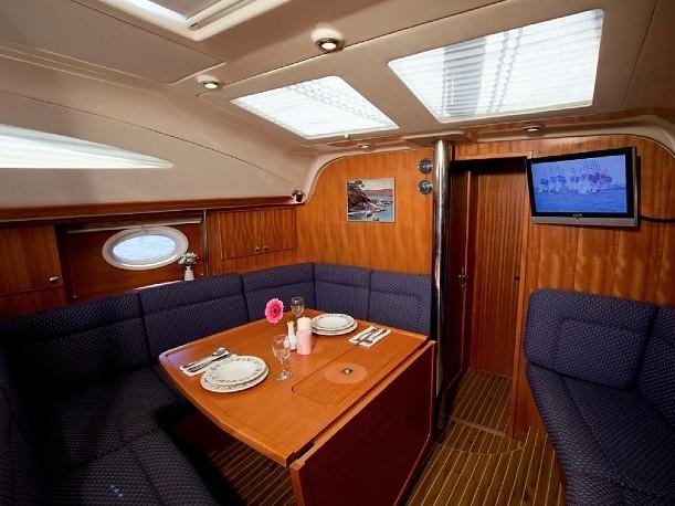 Interior image - 1