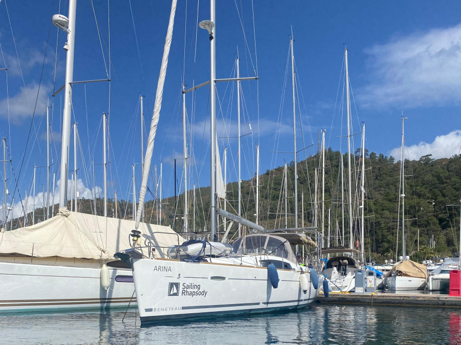 Photo #1 - Oceanis 40 (Arina) in Adaköy Marina - 19587