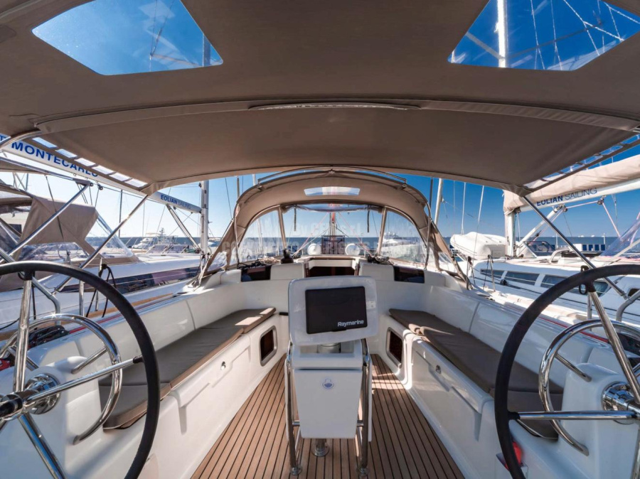 Photo #1 - Jeanneau S.O.449 (Nizza) in Marina - 9437