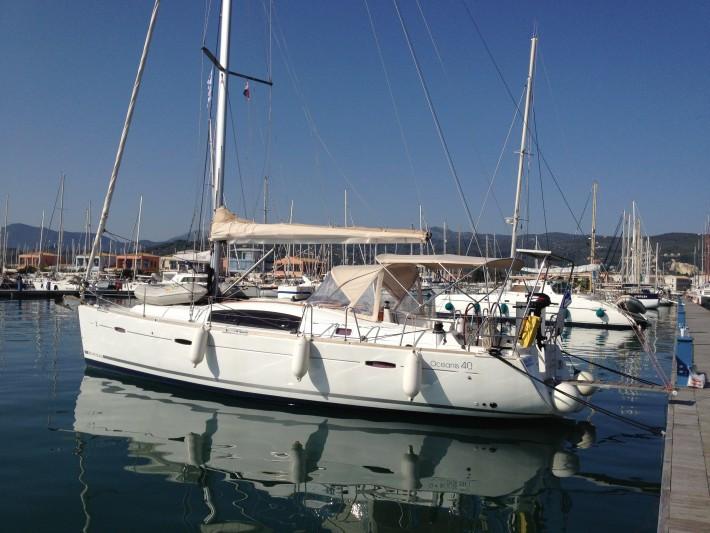 Photo #1 - Oceanis 40 (Galaxy) in Port of Lefkas - 24641