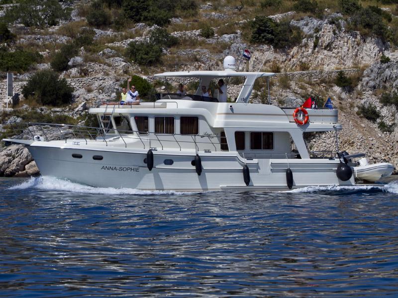 Photo #1 - Adagio Europa 51.5 (Anna Sophie) en Marina Kremik - 20312